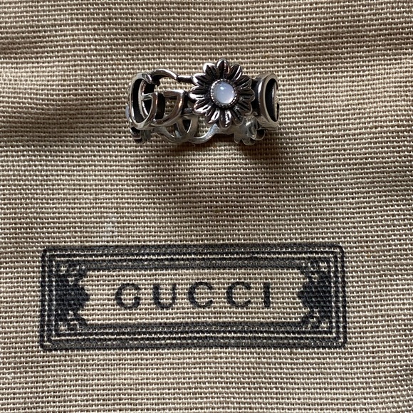 GENUINE GUCCI STERLING LOGO AND FLOWER BAND - Picture 3 of 10